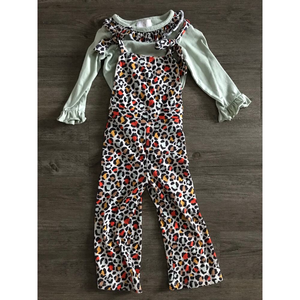 Itty Bitty Childrens Boutique 2pc Animal Print Outfit Size 3
